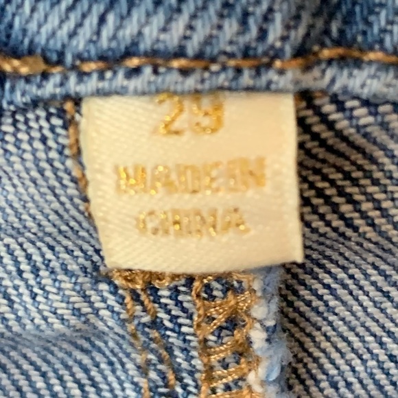MADDEN GIRL Destroyed Long Cut-Off Jeans Shorts Size 29 / 8 NEW - Picture 3 of 8